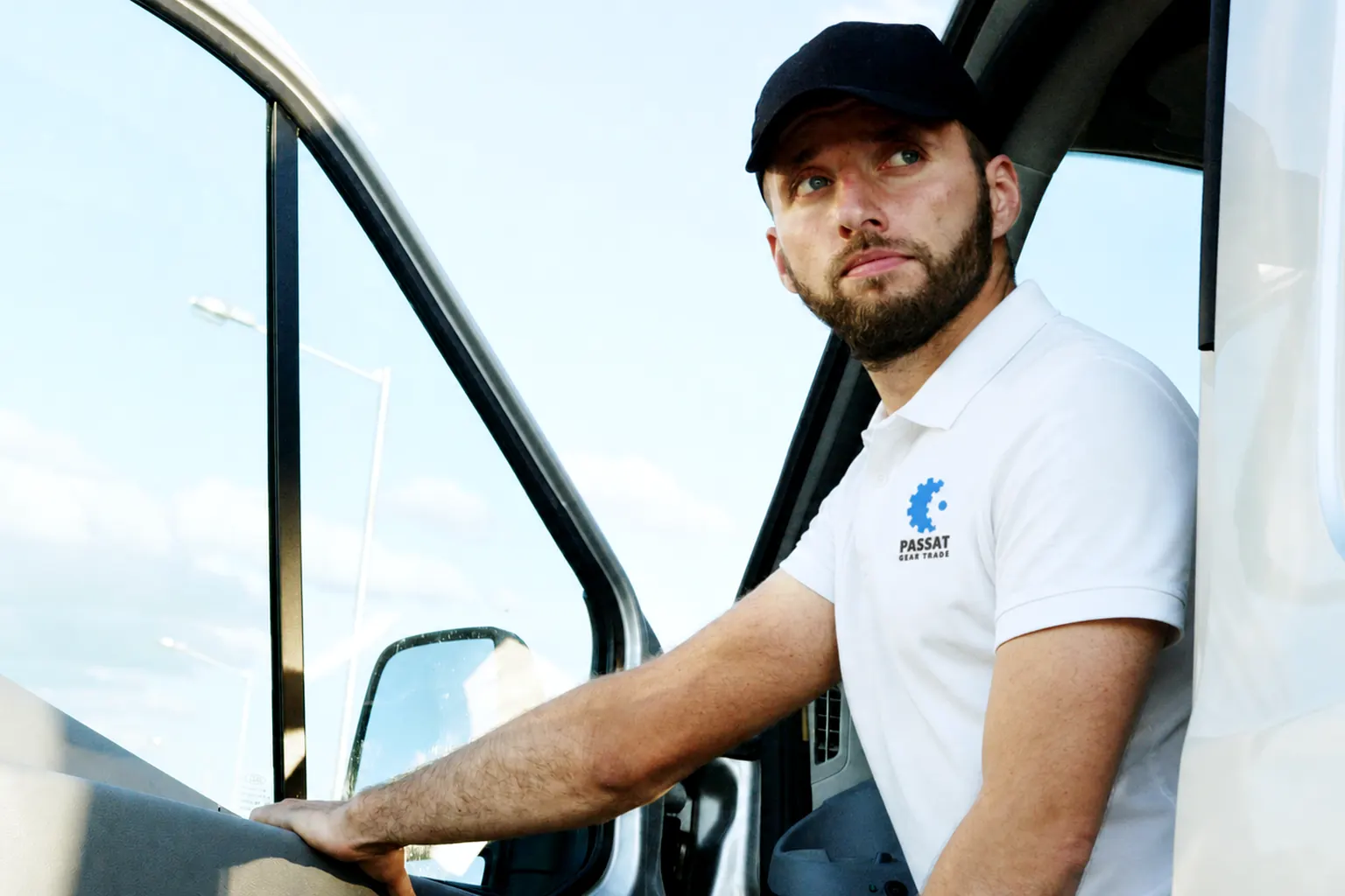 Passat Gear Trade branded driver uniform during delivery coordination